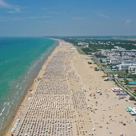 Two-room Facing The Sea With A Beautiful View Bibione